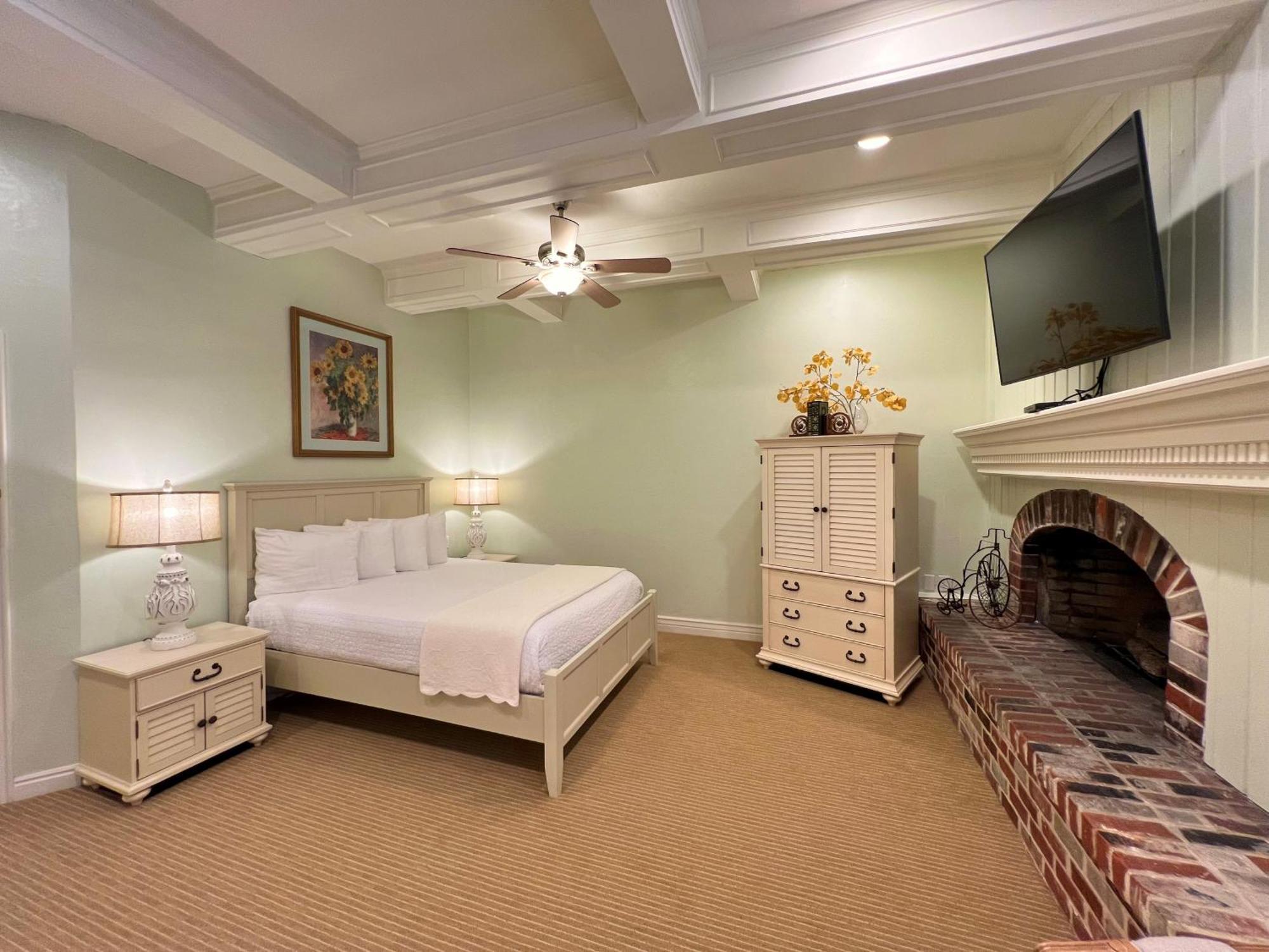 Best Western Grandma'S Feather Bed Mendenhaven Εξωτερικό φωτογραφία